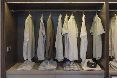 dream meaning changing clothes